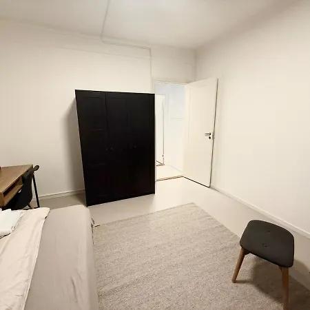 And Spacious 4-bedroom In Appartement *