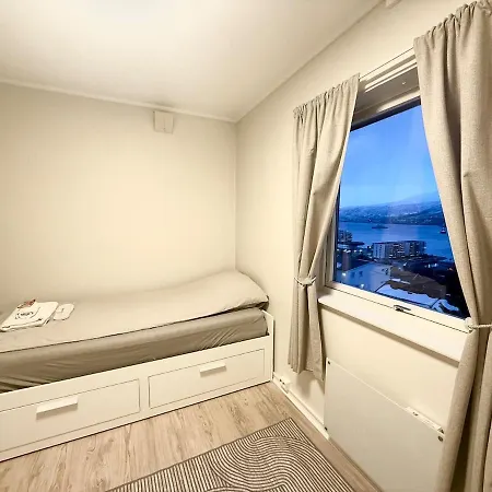 And Spacious 4-bedroom In Appartement Tromsø