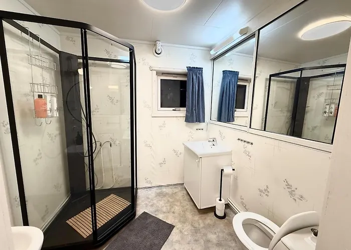 And Spacious 4-bedroom In Apartamento *